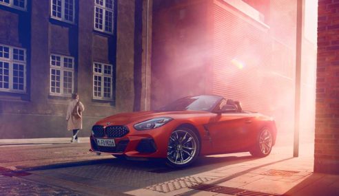 Conversível BMW Z4 estreia no Brasil