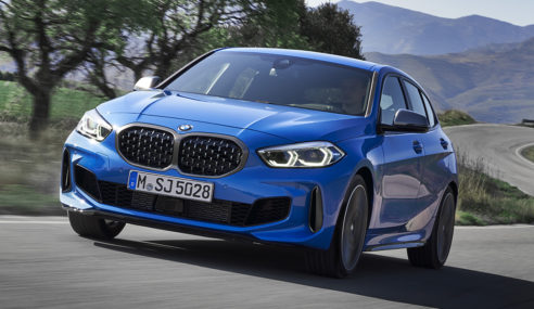 BMW M135i xDrive estreia no Brasil