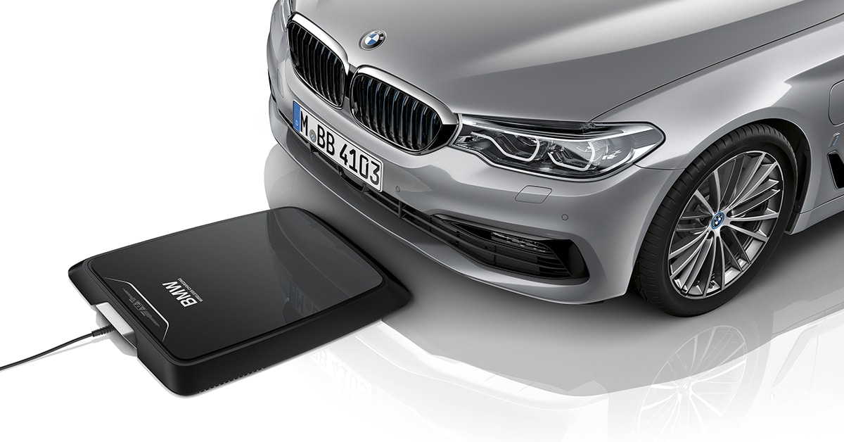 Carregamento elétrico por indução do BMW 530e ganha prêmio de Tecnologia do Ano