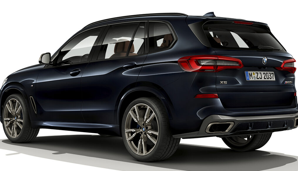 Conheça a alta performance do BMW X5 M50i