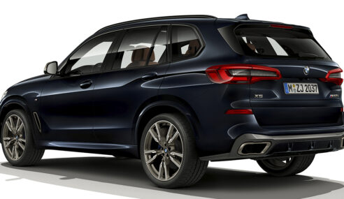 Conheça a alta performance do BMW X5 M50i