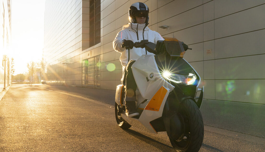 BMW Motorrad apresenta o Definition CE 04