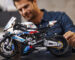 BMW M 1000 RR mostra que é uma gigante mesmo na versão em miniatura feita pela Lego Technic