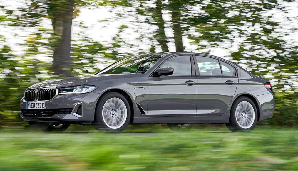 BMW Série 5 ganha acabamento ainda mais luxuoso em nova versão