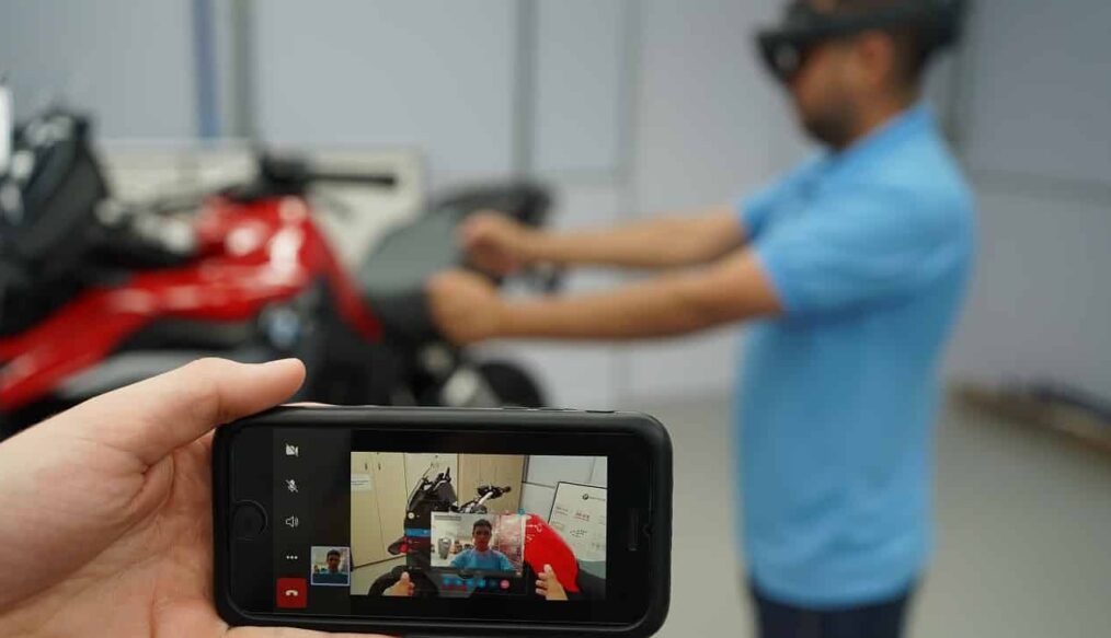 BMW leva realidade aumentada para produção de motos em Manaus