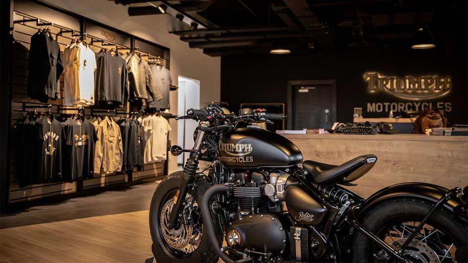 Triumph Factory Visitor Experience: conheça os bastidores da marca