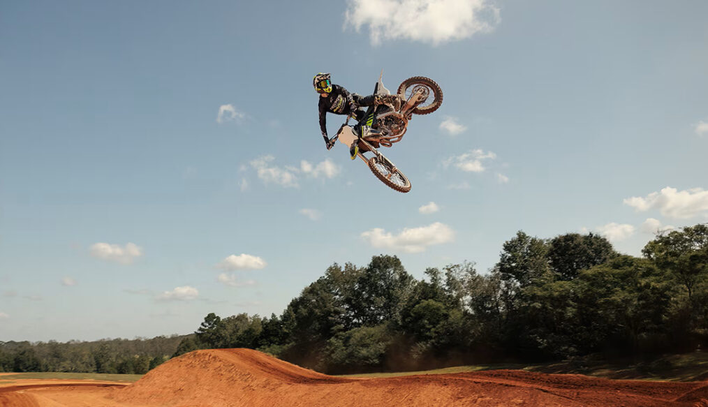 Com pacote de especificações, Triumph Motorcycles lança nova TF 250-X