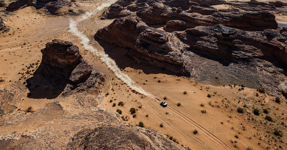 Audi mantém tradição em competições e conquista vitória histórica no Rally Dakar