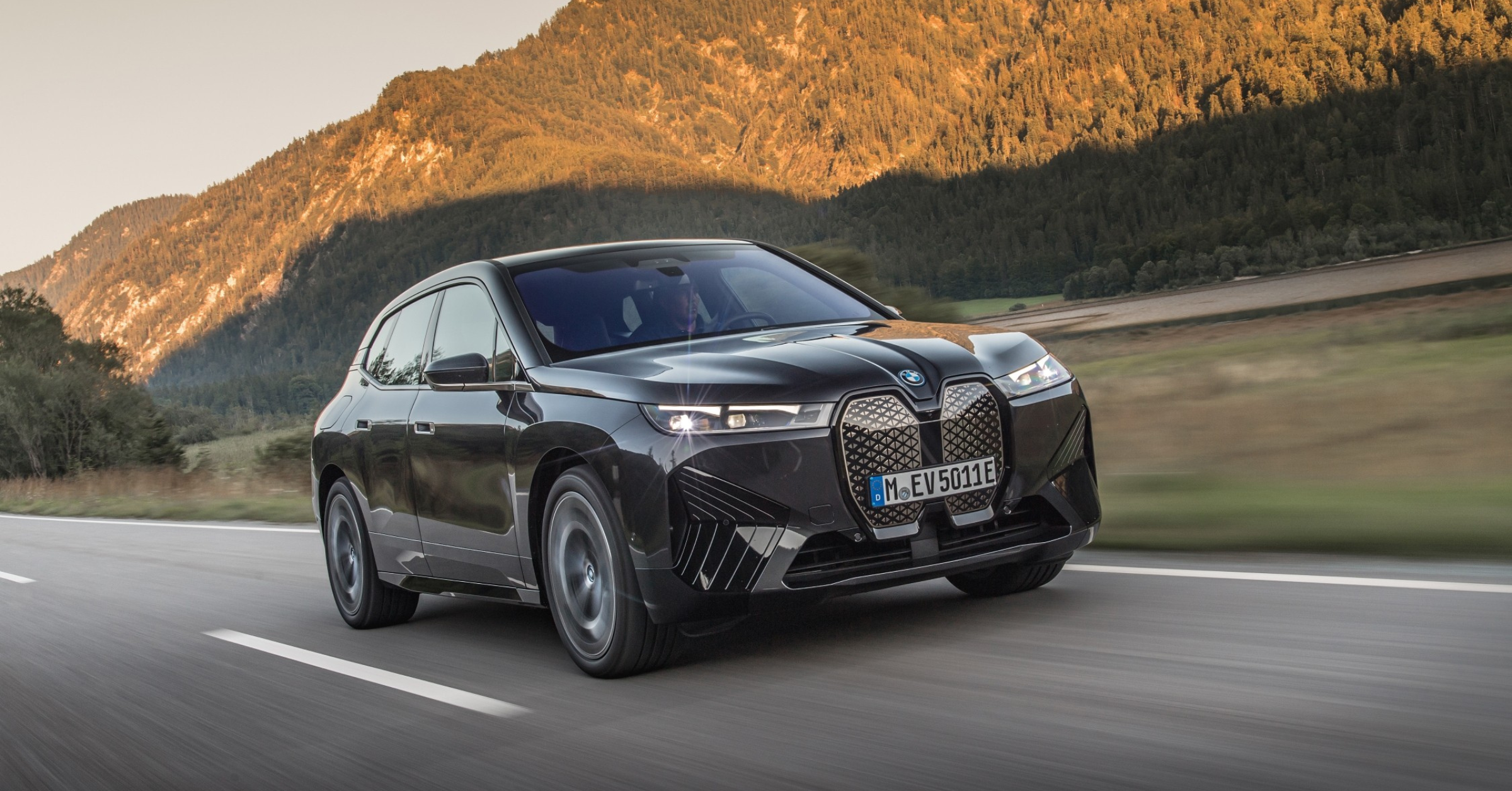 Carros elétricos da BMW têm maior alcance do Brasil