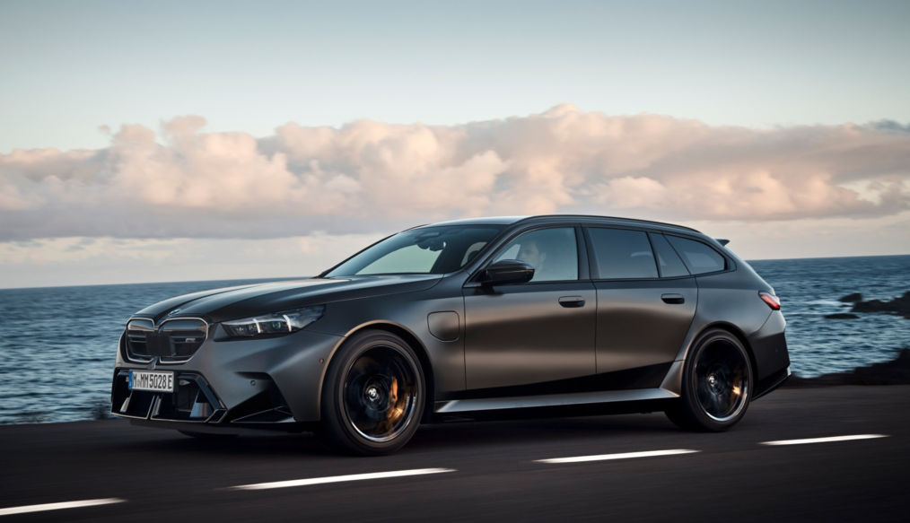 BMW apresenta o novo BMW M5 Touring