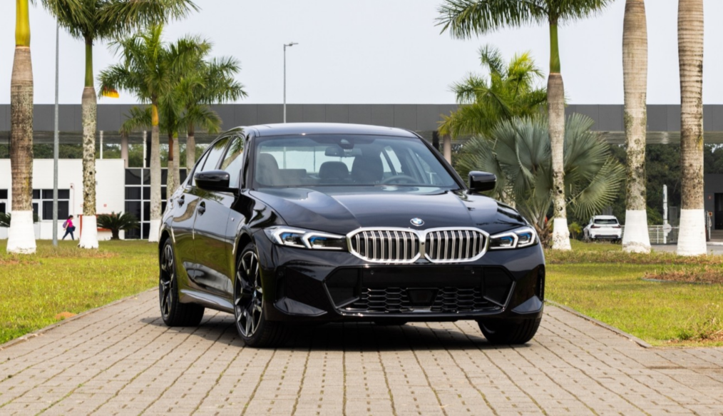 BMW Série 3 ganha atualizações para manter liderança