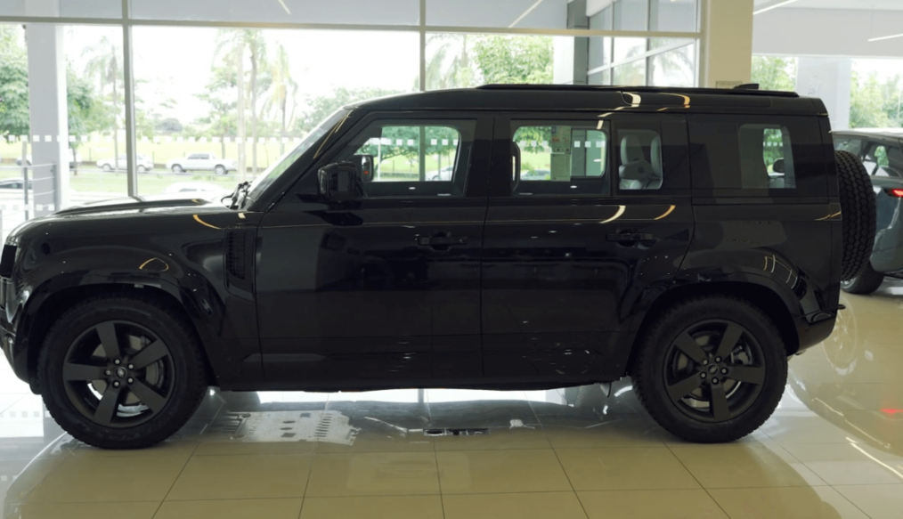 Land Rover Defender 110: A lenda do off-road