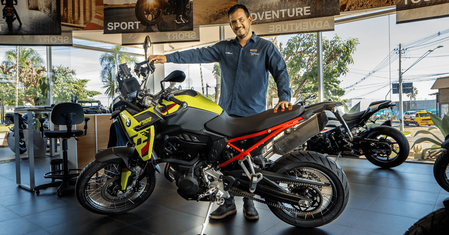 BMW F900 GS Plus: potência e versatilidade em qualquer terreno