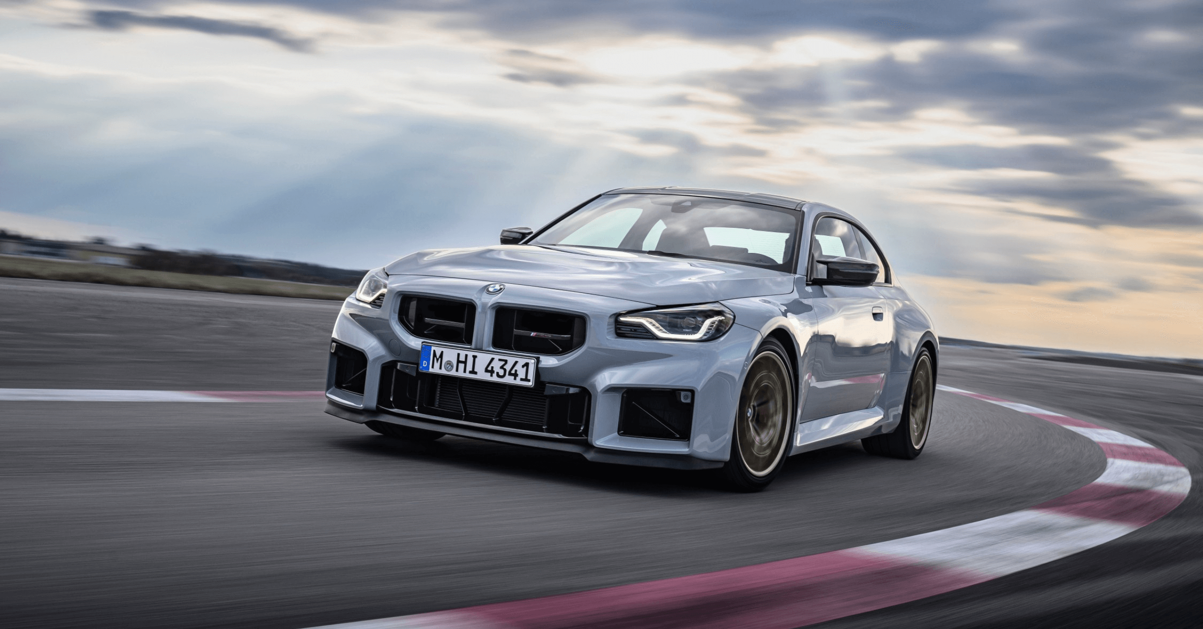 Novo BMW M2 CS atinge 100km/h em menos de 4 segundos