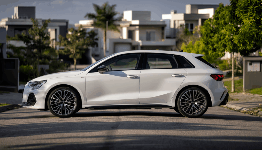 Audi lança novo A3 Sportback no Brasil