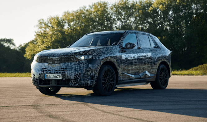 Da frota piloto à produção em série: o novo BMW iX5 Hydrogen
