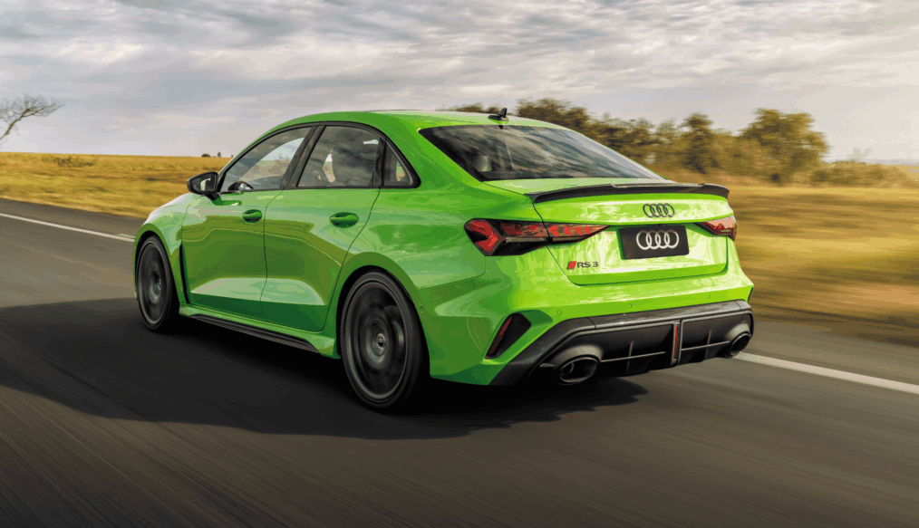 Audi RS 3 chega no Brasil com tração quattro