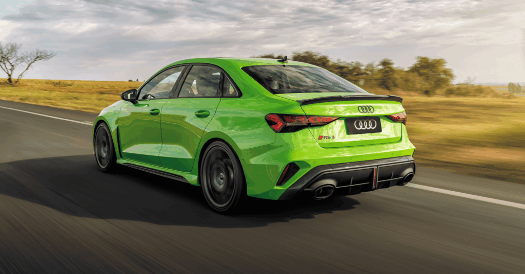 Audi RS 3 chega no Brasil com tração quattro