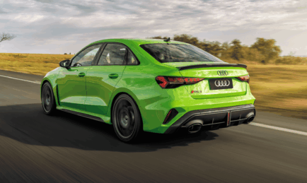 Audi RS 3 chega no Brasil com tração quattro