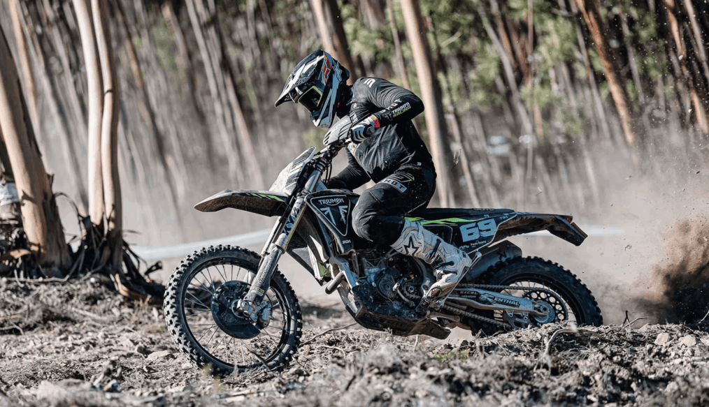 Novas Triumph de Motocross e Enduro dominam competições nacionais