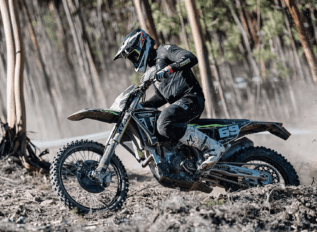 Novas Triumph de Motocross e Enduro dominam competições nacionais