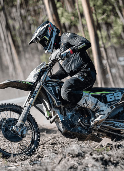 Novas Triumph de Motocross e Enduro dominam competições nacionais