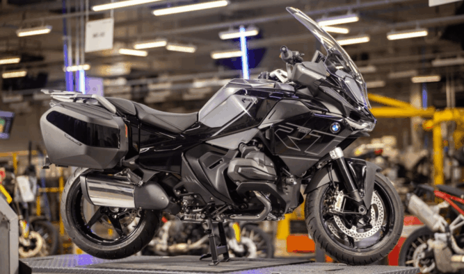 BMW Motorrad inicia produção da nova R 1300 RT na fábrica de Manaus