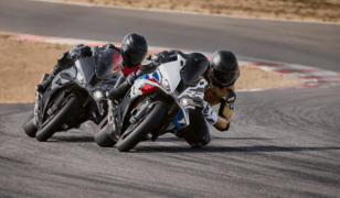 BMW Motorrad celebra ano de premiações em 2025