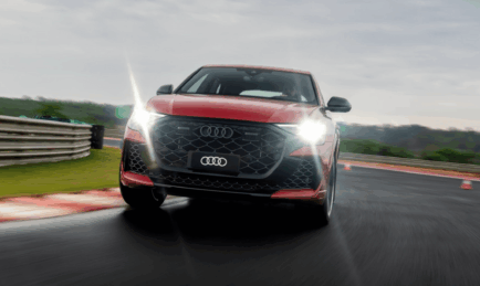 RS Q8 Performance chega à rede de concessionárias