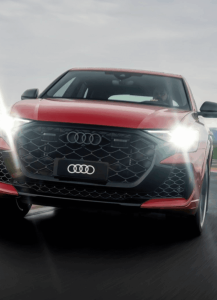 RS Q8 Performance chega à rede de concessionárias