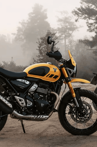 Triumph amplia a família T-Series com a Scrambler 400 XC com rodas raiadas