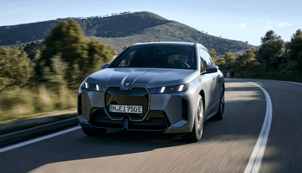 Vendas globais do BMW Group cresceram em 2025 com destaque para modelos eletrificados