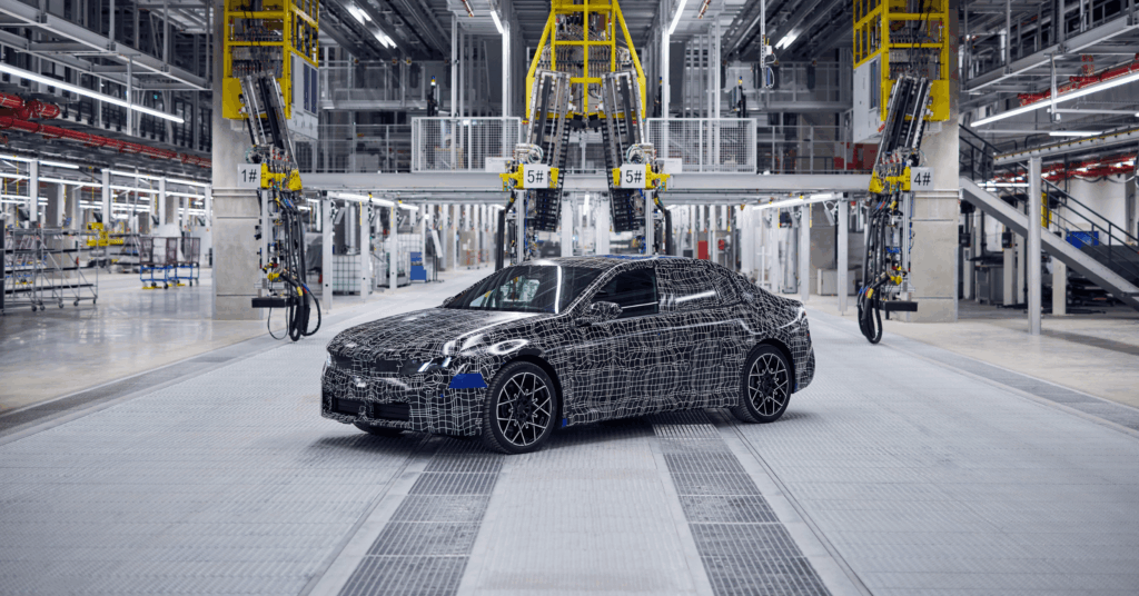 BMW i3: primeiros veículos de pré-série saem da linha de montagem