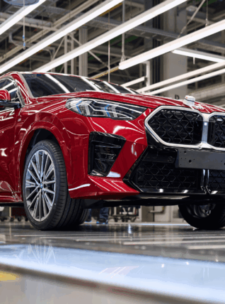 Fábrica do BMW Group em Regensburg celebra 40 anos com produção recorde