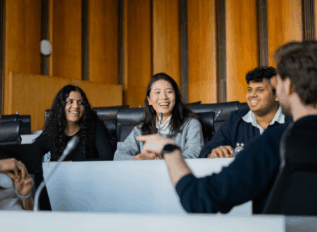 BMW Group e ESMT Berlin lançam próxima edição da Change Maker Fellowship