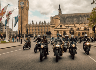 Triumph Motorcycles revela a exclusiva Speed Twin 1200 Cafe Racer DGR Edition