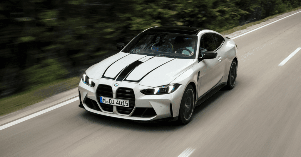 BMW M4 Competition chega ao Brasil