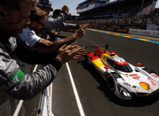 24h de Le Mans: BMW M Team WRT celebra primeiro pódio geral da BMW M Motorsport desde 1999