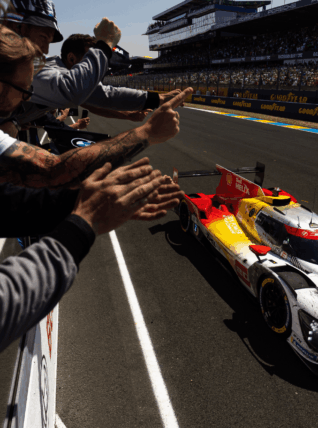 24h de Le Mans: BMW M Team WRT celebra primeiro pódio geral da BMW M Motorsport desde 1999