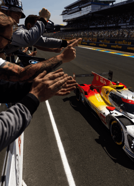 24h de Le Mans: BMW M Team WRT celebra primeiro pódio geral da BMW M Motorsport desde 1999