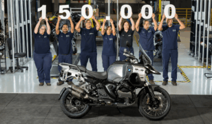 BMW Motorrad atinge 150 mil motocicletas no 10º aniversário de planta