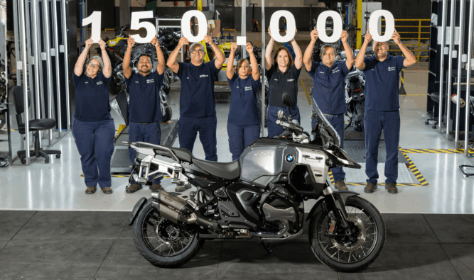 BMW Motorrad atinge 150 mil motocicletas no 10º aniversário de planta