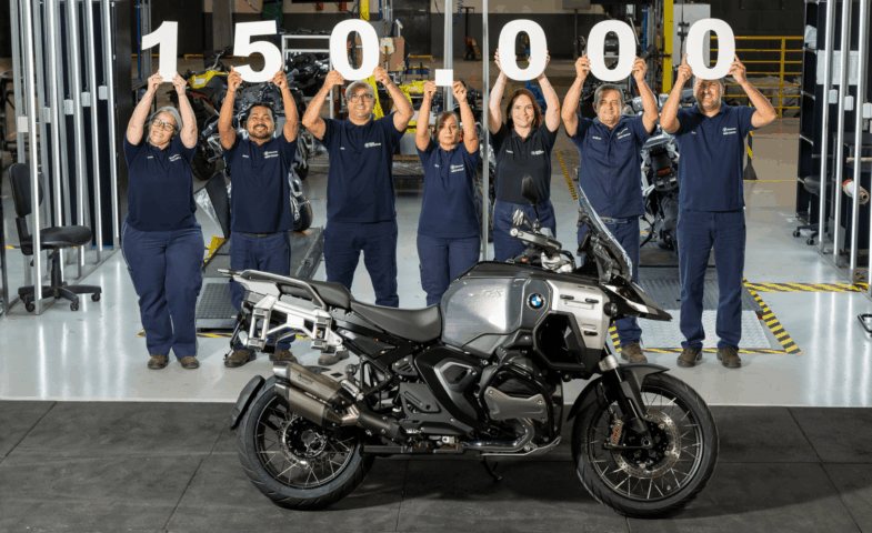 BMW Motorrad atinge 150 mil motocicletas no 10º aniversário de planta