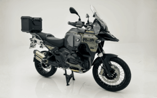 BMW R 1300 GS Adventure ganha edição especial de 10 anos