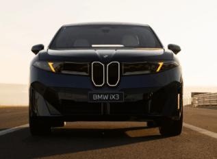 Novo BMW iX3 conquista cinco estrelas no Euro NCAP
