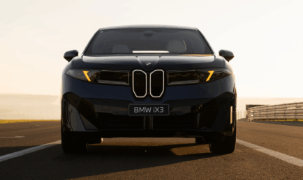 Novo BMW iX3 conquista cinco estrelas no Euro NCAP
