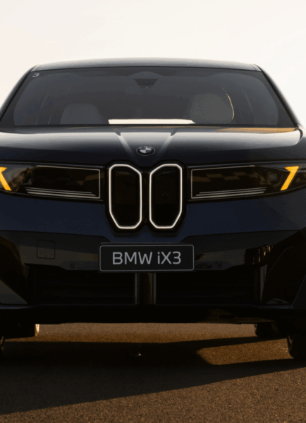 Novo BMW iX3 conquista cinco estrelas no Euro NCAP