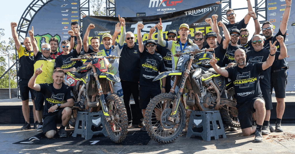 Guillem Farres é campeão do Mundial de Motocross MX2 pela Triumph