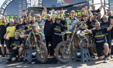 Guillem Farres é campeão do Mundial de Motocross MX2 pela Triumph