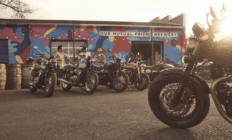 Triumph renova linha de motocicletas com novas cores para o Brasil